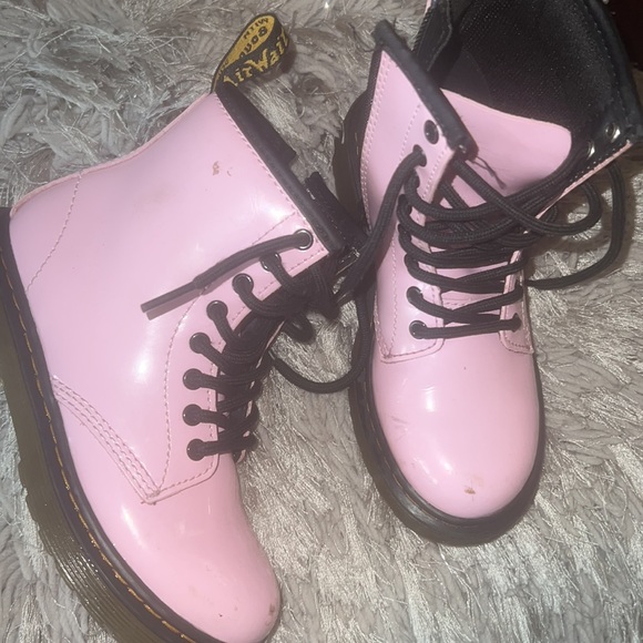 Boots - Picture 3 of 8